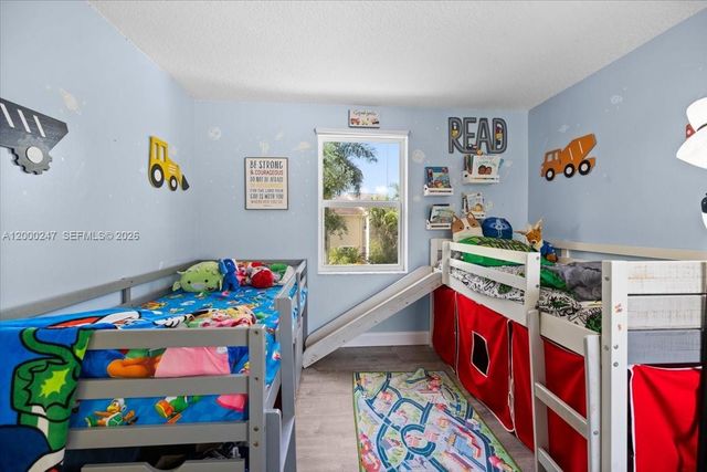 15385 SW 51st St, Davie, FL 33331