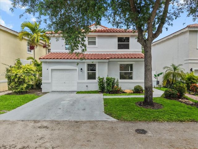 15385 SW 51st St, Davie, FL 33331