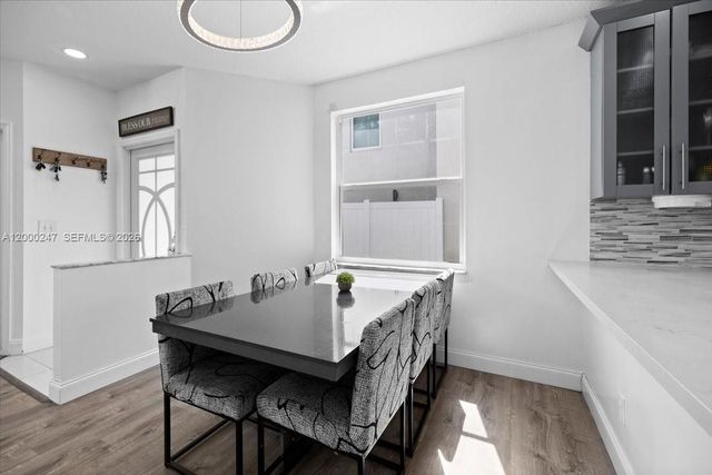 15385 SW 51st St, Davie, FL 33331