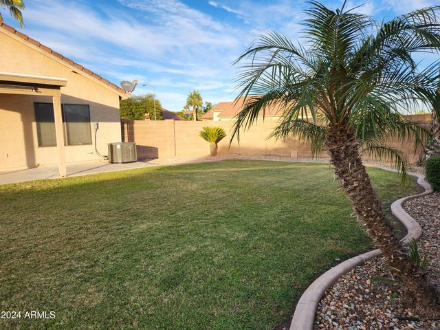 15923 W Post Drive, Surprise, AZ 85374