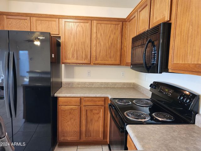 15923 W Post Drive, Surprise, AZ 85374