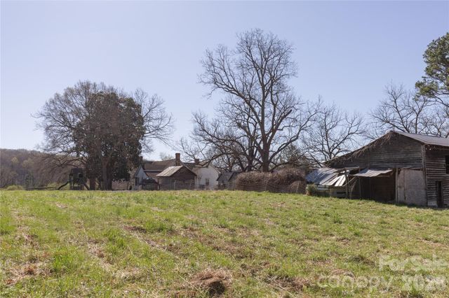 32547 Valley Drive, Albemarle, NC 28001