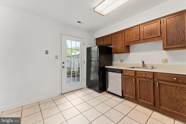 5116 FOX MILL CT, Fredericksburg, VA 22407