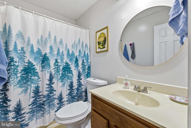 11 INDEPENDENCE DR, Luray, VA 22835