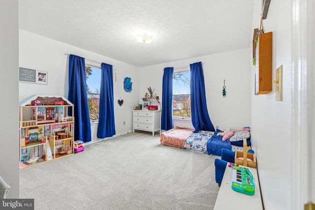 11 INDEPENDENCE DR, Luray, VA 22835