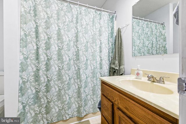 11 INDEPENDENCE DR, Luray, VA 22835