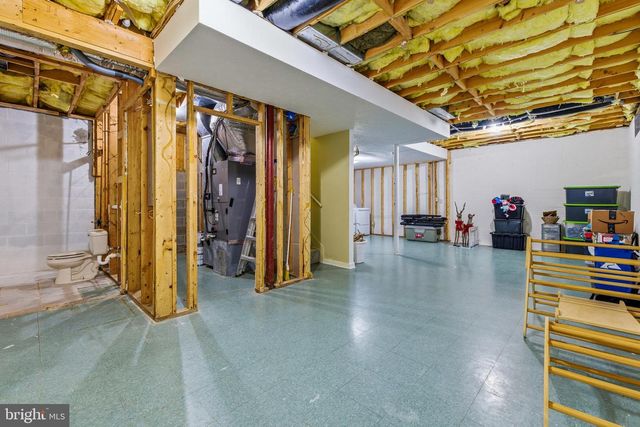 11 INDEPENDENCE DR, Luray, VA 22835