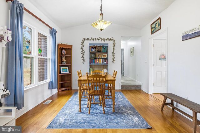 11 INDEPENDENCE DR, Luray, VA 22835