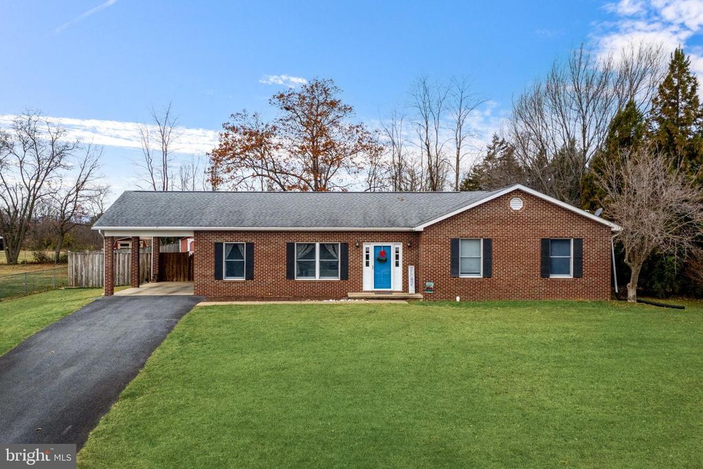 11 INDEPENDENCE DR, Luray, VA 22835