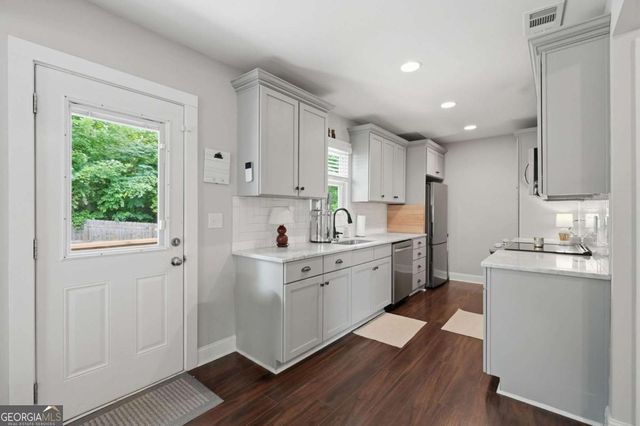 250 Cole Street NE, Marietta, GA 30060