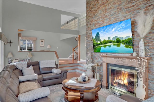 2 Riverview Terrace, Smithtown, NY 11787