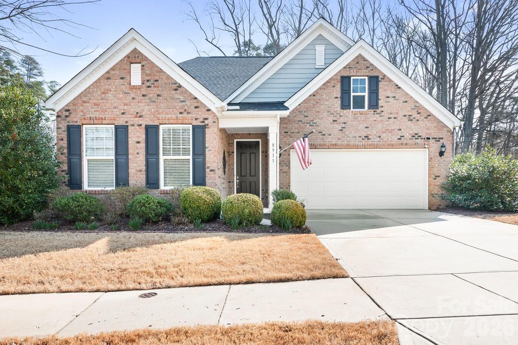 8911 Bur Lane, Huntersville, NC 28078