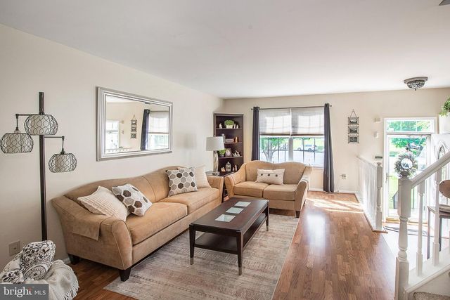 148 STONESHIRE DR, Glassborough, NJ 08028