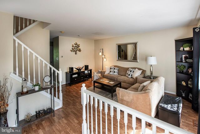 148 STONESHIRE DR, Glassborough, NJ 08028