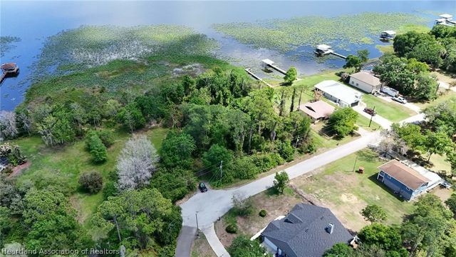 2940 Oak Beach Boulevard, Sebring, FL 33875