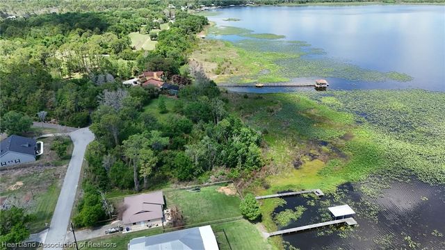 2940 Oak Beach Boulevard, Sebring, FL 33875