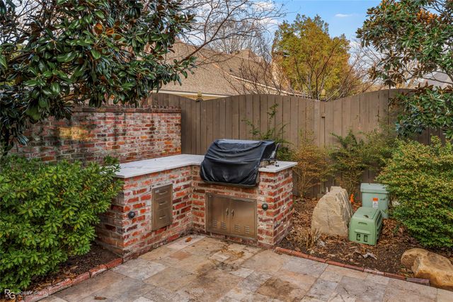 105 Esplanade Court, Bossier City, LA 71111