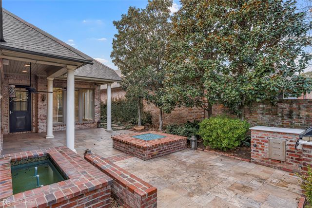 105 Esplanade Court, Bossier City, LA 71111