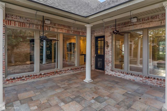 105 Esplanade Court, Bossier City, LA 71111