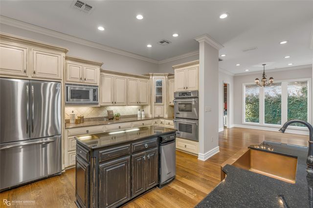 105 Esplanade Court, Bossier City, LA 71111