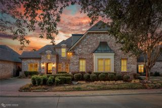 105 Esplanade Court, Bossier City, LA 71111