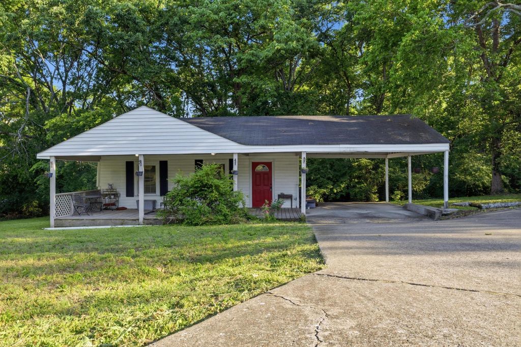 123 Larchmont Dr, Madison, TN 37115