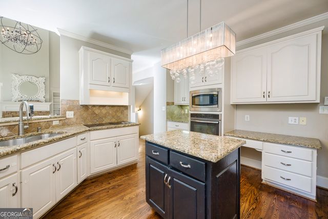 5510 Stoneleigh Drive, Suwanee, GA 30024