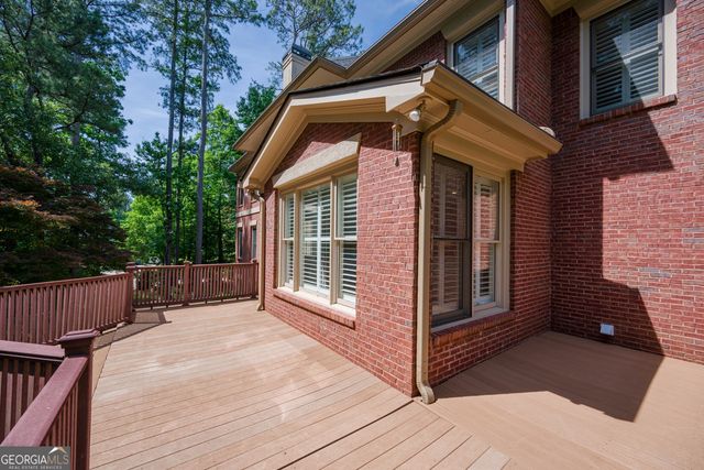 5510 Stoneleigh Drive, Suwanee, GA 30024