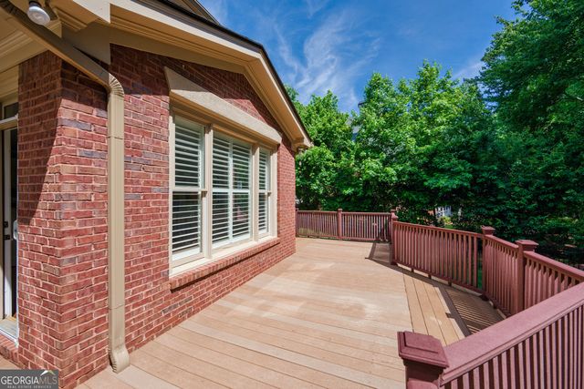 5510 Stoneleigh Drive, Suwanee, GA 30024