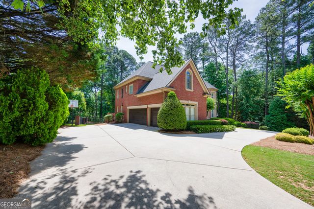 5510 Stoneleigh Drive, Suwanee, GA 30024