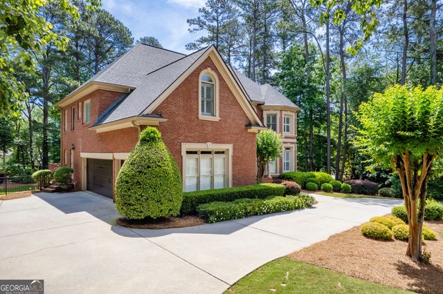 5510 Stoneleigh Drive, Suwanee, GA 30024