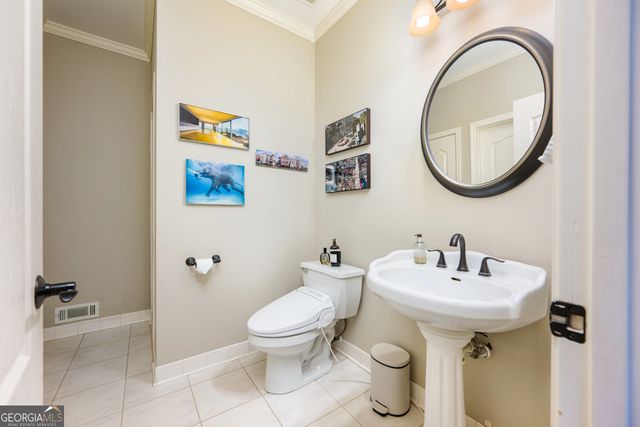 5510 Stoneleigh Drive, Suwanee, GA 30024