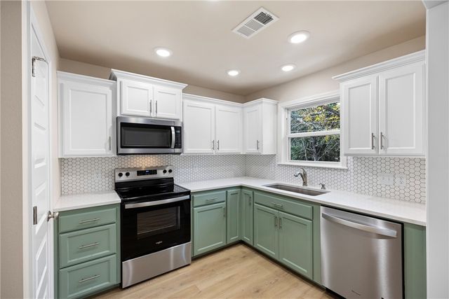 500 Scott Lane, Russellville, AR 72802