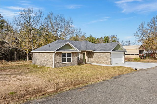 500 Scott Lane, Russellville, AR 72802