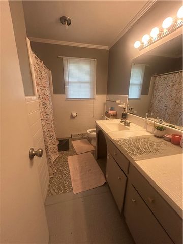 212 W Greer Street, Honea Path, SC 29654