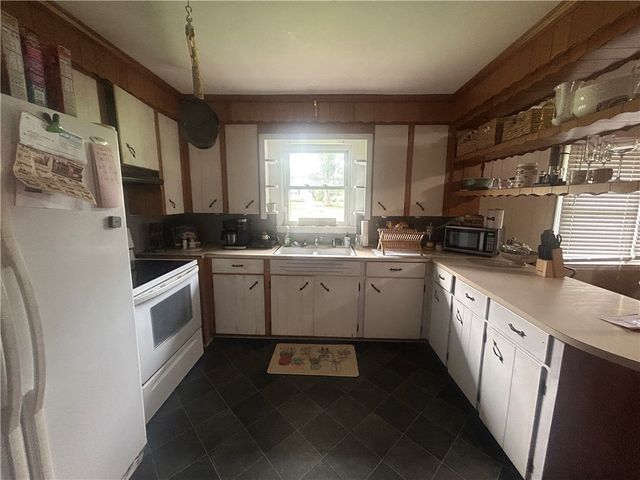 212 W Greer Street, Honea Path, SC 29654