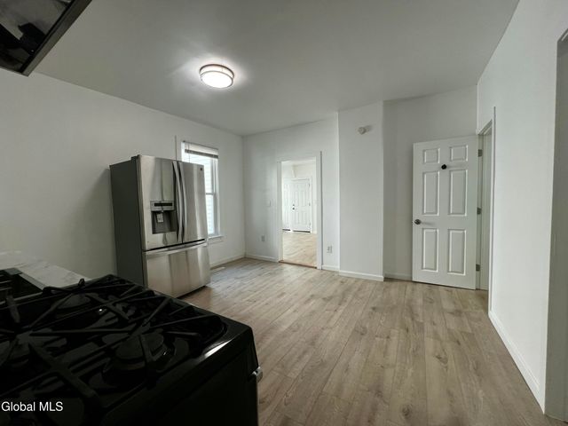 21 Grove Place, Schenectady, NY 12307