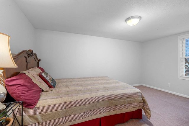 246 W 18TH AVENUE, Oshkosh, WI 54902