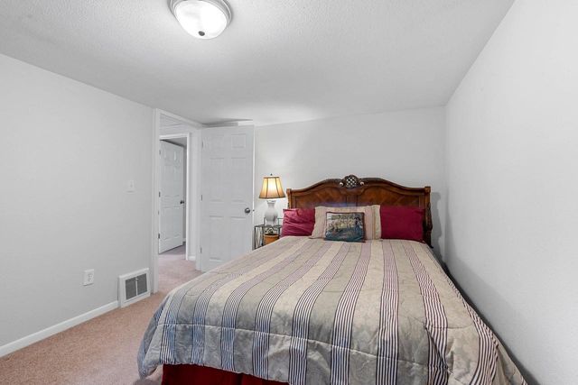 246 W 18TH AVENUE, Oshkosh, WI 54902