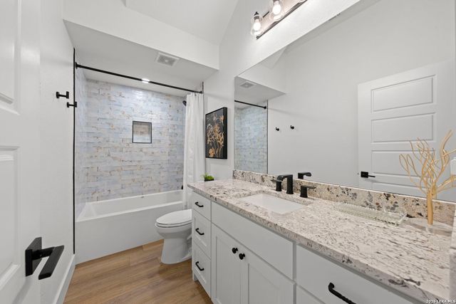 337 Colt Valley Rd, Fredericksburg, TX 78624