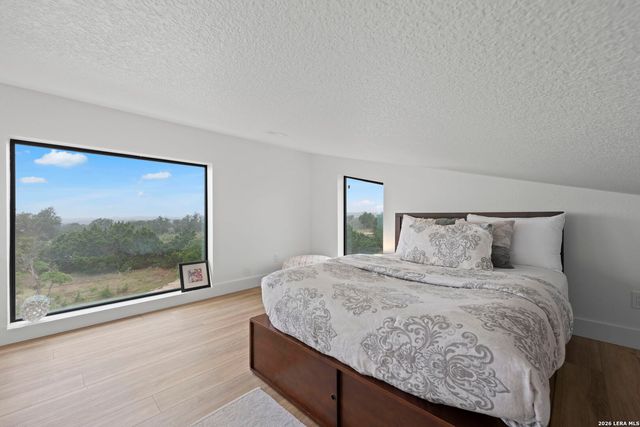 337 Colt Valley Rd, Fredericksburg, TX 78624