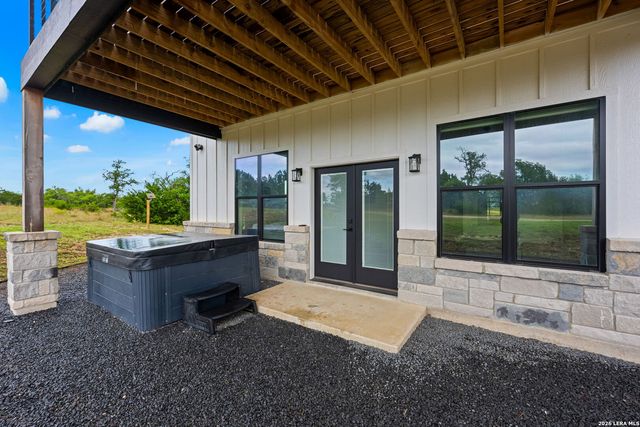 337 Colt Valley Rd, Fredericksburg, TX 78624