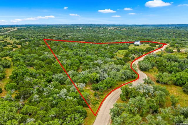 337 Colt Valley Rd, Fredericksburg, TX 78624