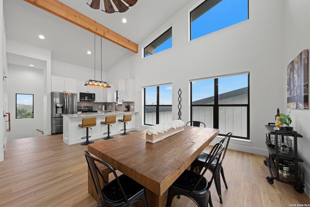 337 Colt Valley Rd, Fredericksburg, TX 78624