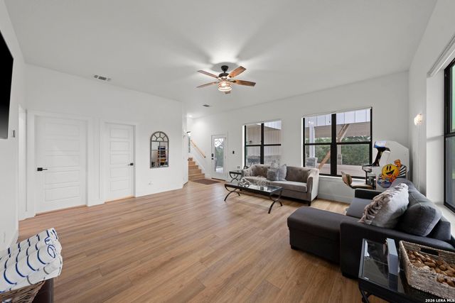 337 Colt Valley Rd, Fredericksburg, TX 78624