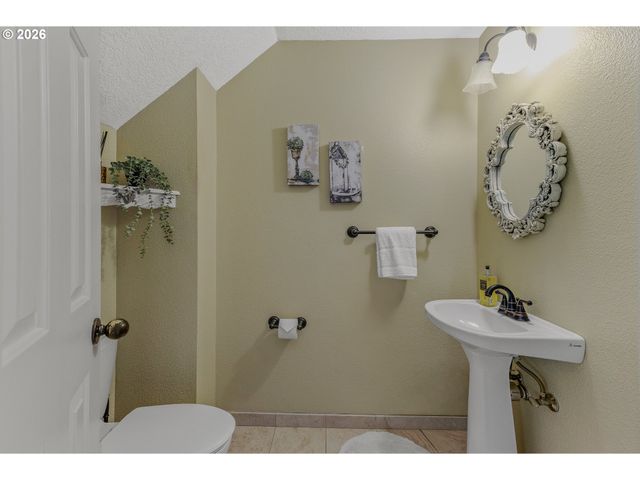 14502 Ne 129TH St, Brush Prairie, WA 98606