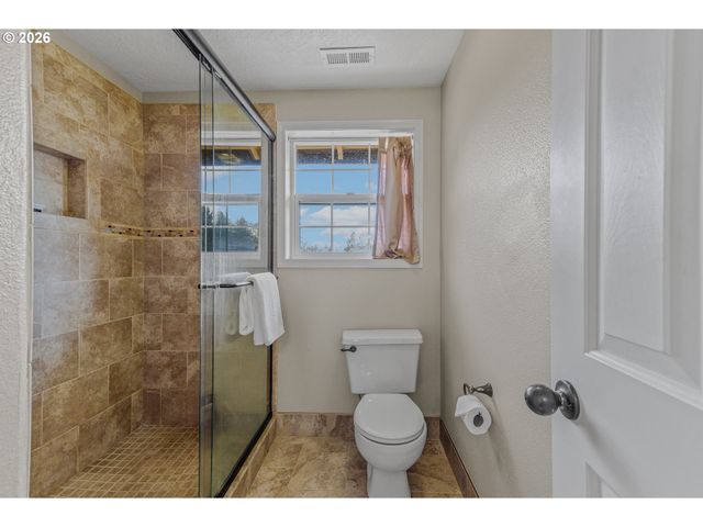 14502 Ne 129TH St, Brush Prairie, WA 98606