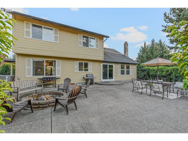 14502 Ne 129TH St, Brush Prairie, WA 98606