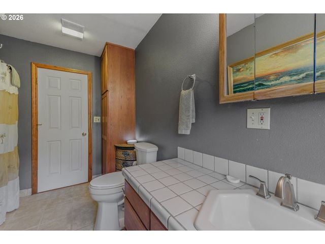 14502 Ne 129TH St, Brush Prairie, WA 98606