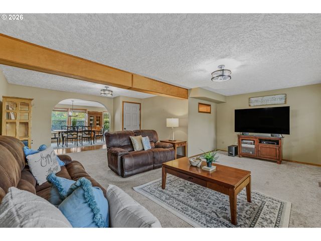 14502 Ne 129TH St, Brush Prairie, WA 98606